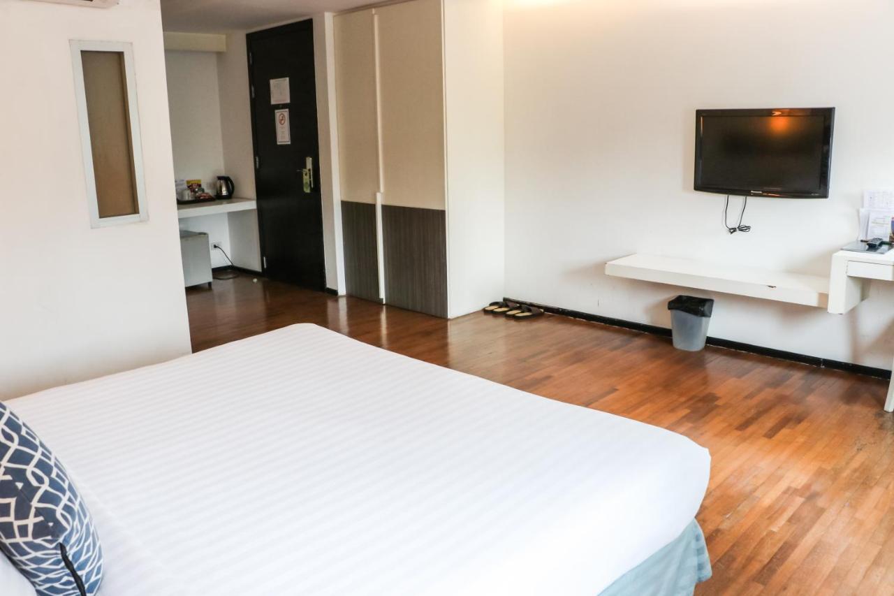 Hotel The Mini R Ratchada Bangkok Esterno foto
